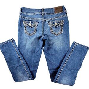 Maurices Womens Jeans Decorative Pocket Stitching size 6 Regular JH1598503